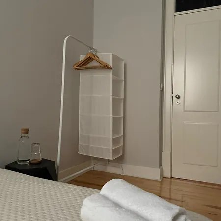 Privatunterkunft Compacto & Com Wc Partilhado Lissabon